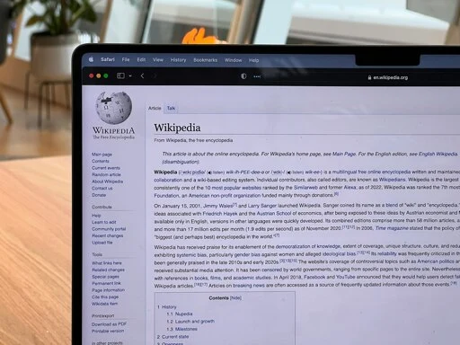 Wikipedia Pauses AI-Generated Summaries After Editor Backlash