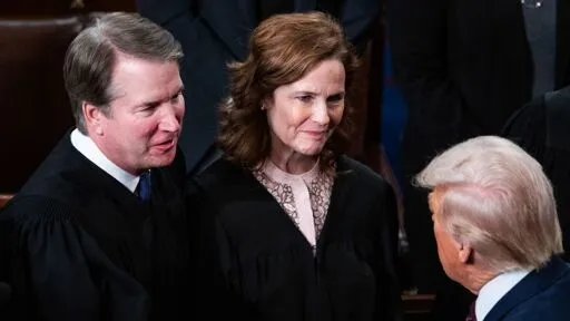 Trump privately complains about Amy Coney Barrett and other Supreme Court justices he nominated | CNN Politics