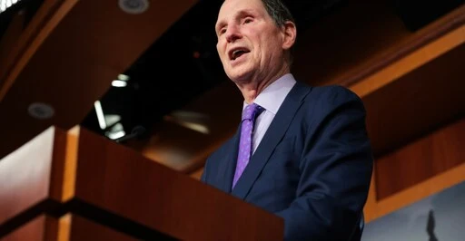 Ron Wyden asks for rules about whether you own your digital purchases