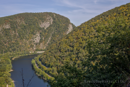 View from the first overlook.  Mt Tammany on the otherside of the Delaware river and Mt Minsi (which you'll summit) on the right.