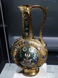 Reliquary of uncertain origin (Byzantine, Sassanid, Carolingian, or Islamic), 5th-8th centuries AD
