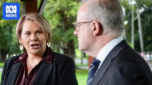 Greens senator defects to Labor