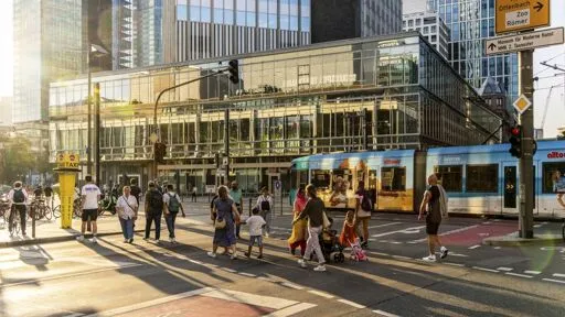 Frankfurt am Main: Auto-Anteil am Verkehr soll unter 20 Prozent sinken