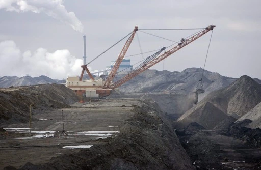 Saskatchewan government plans to extend life of coal plants: Minister