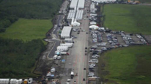Detained immigrants at 'Alligator Alcatraz' say there are worms in food and wastewater on the floor