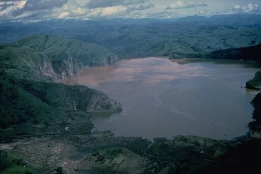 Limnic eruption - Wikipedia