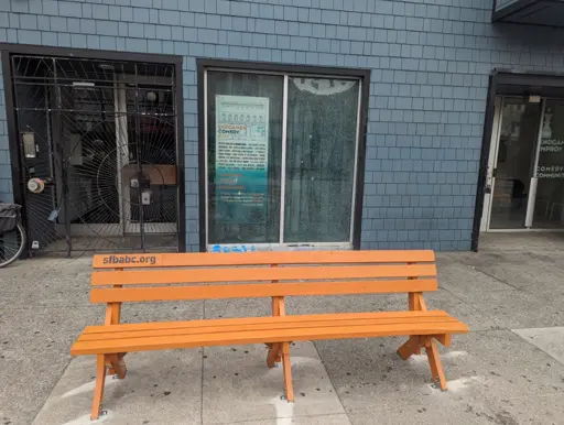 Bay Area guerrilla ‘bench collective’ installs seating at 8 Mission bus stops