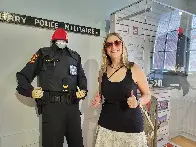 The mannequins at the museum had fully posable fingers.