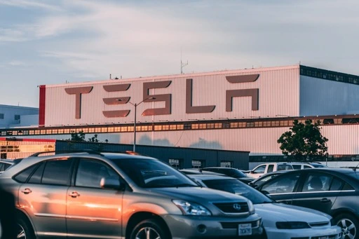 Updated: 40+ NHTSA Employees Fired Late Friday… Elon Doesn't See Any Conflicts of Interest - FuelArc News