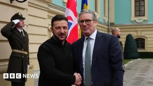 Starmer 'ready' to put UK troops on ground in Ukraine to protect peace