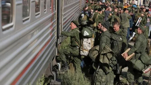 Russia expands recruitment, allowing foreigners to serve in army