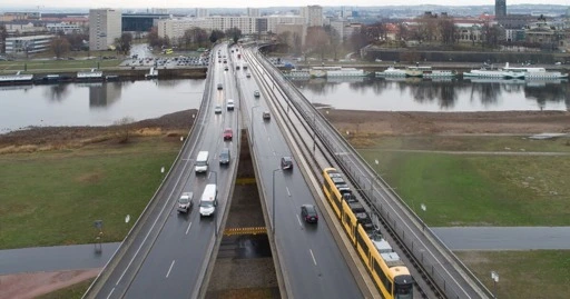 Neubau Carolabrücke: Verkehrsforscher sprechen sich gegen vier Spuren aus