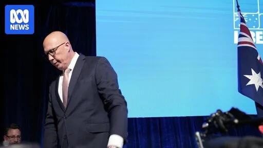 Peter Dutton concedes he has lost his seat of Dickson
