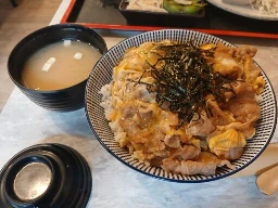 Gyudon, 90NTD (3 USD)