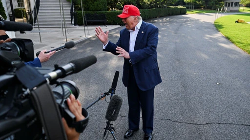 Trump might ‘take a look’ at possible Elon Musk deportation